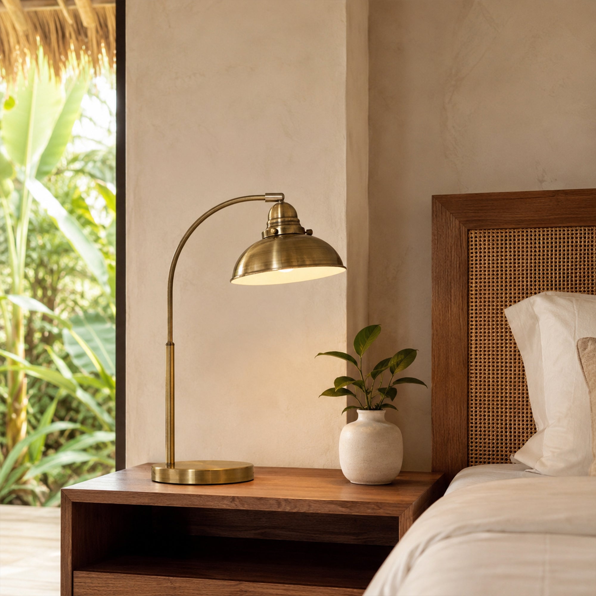 Manor Metal Table Lamp - Weathered Brass