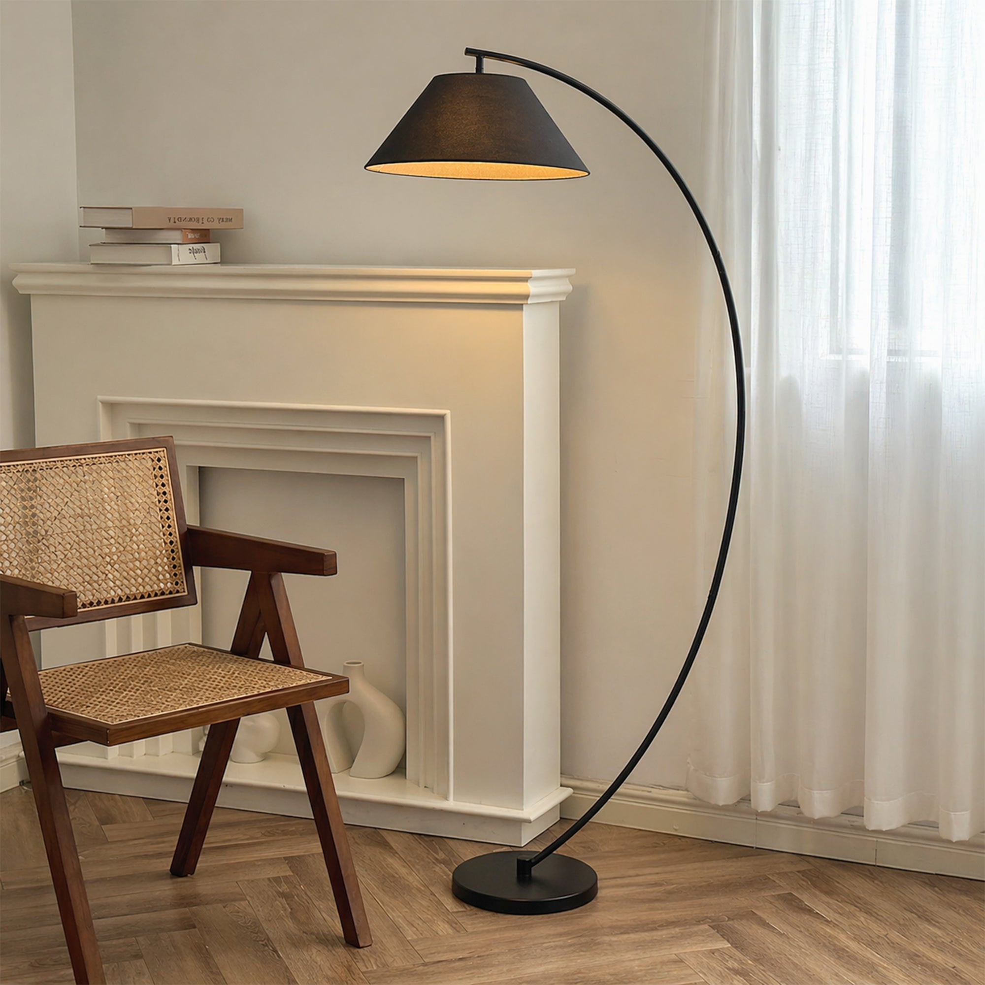 Remi Floor Lamp - Black
