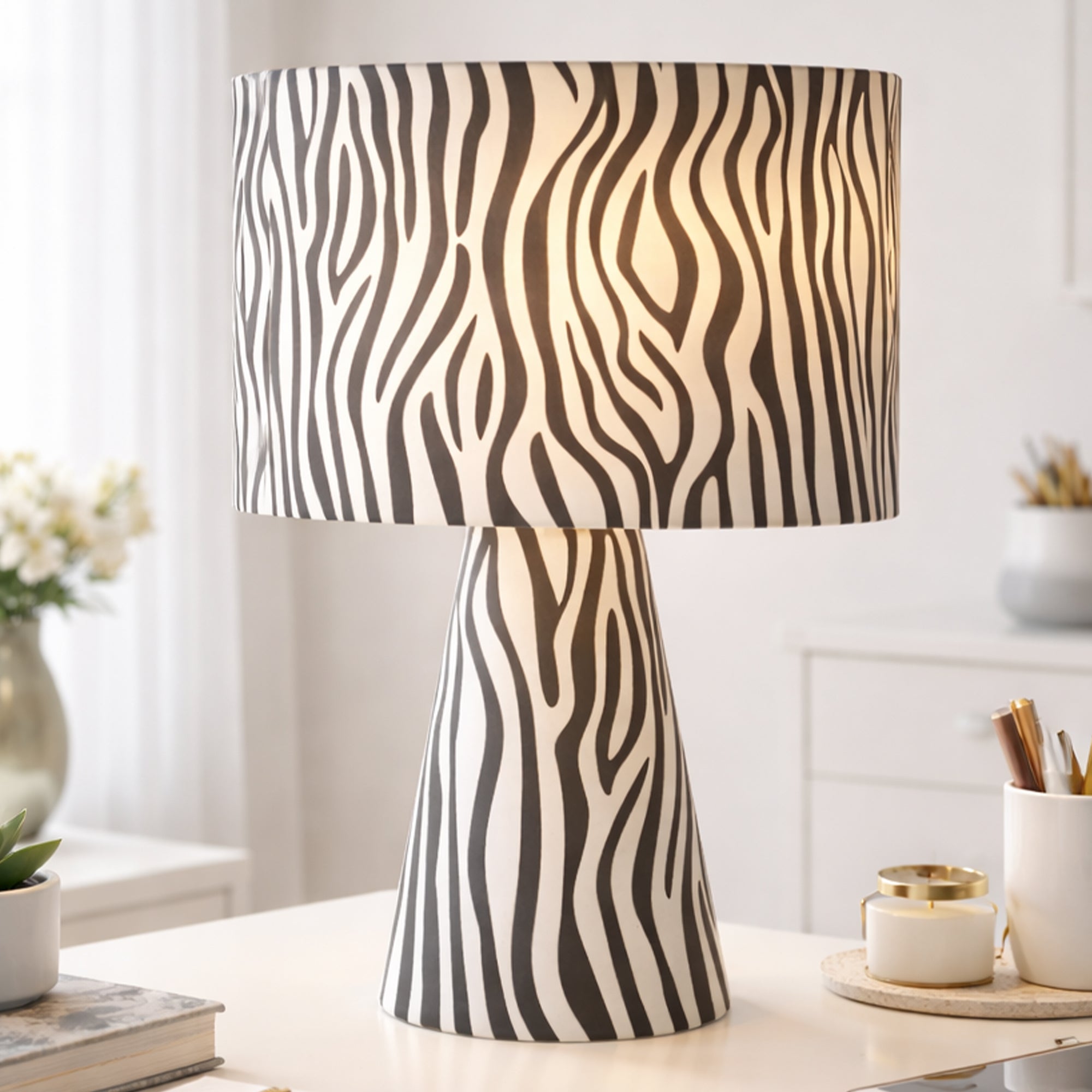 Momo Table Lamp - Zebra