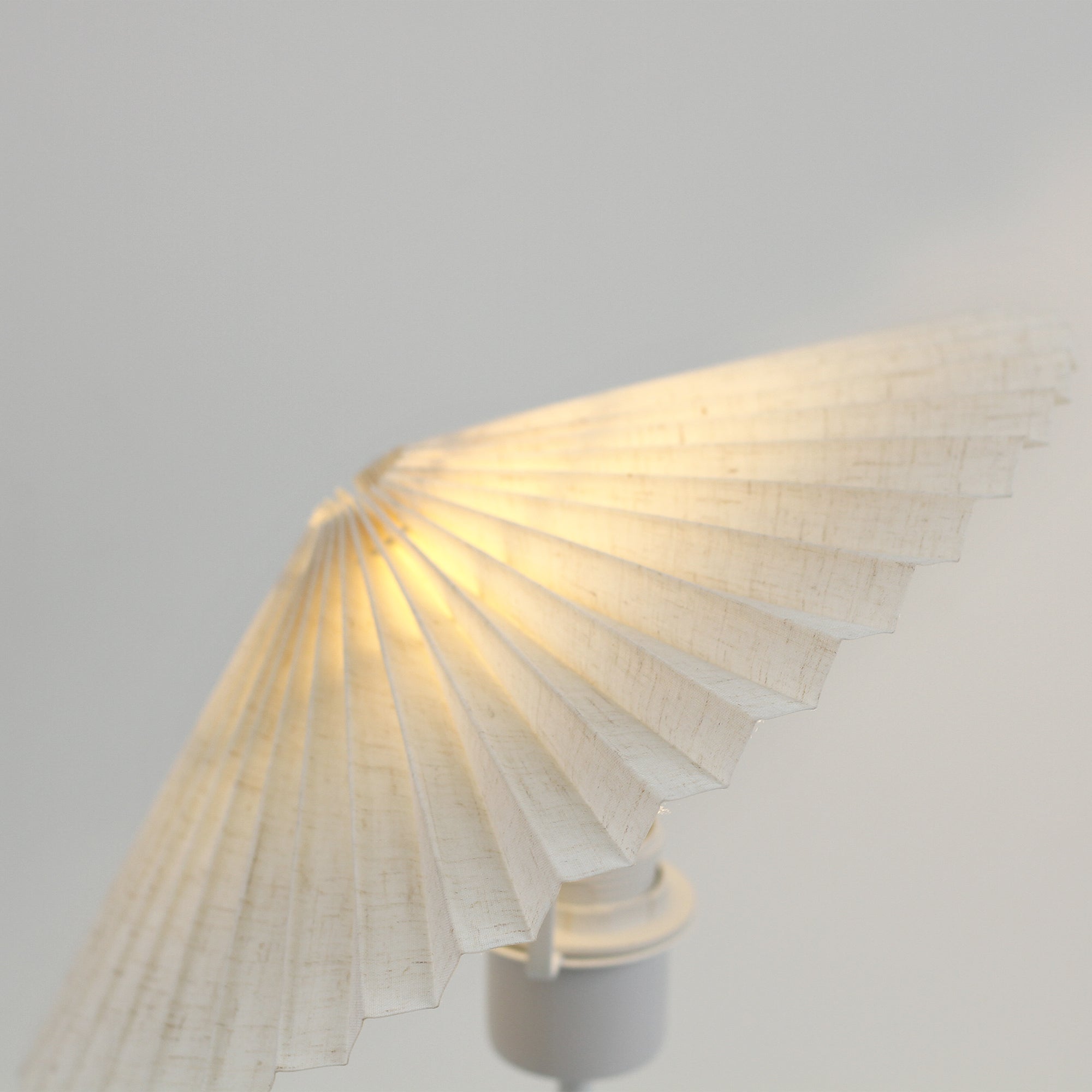 Piairie Table Lamp - White