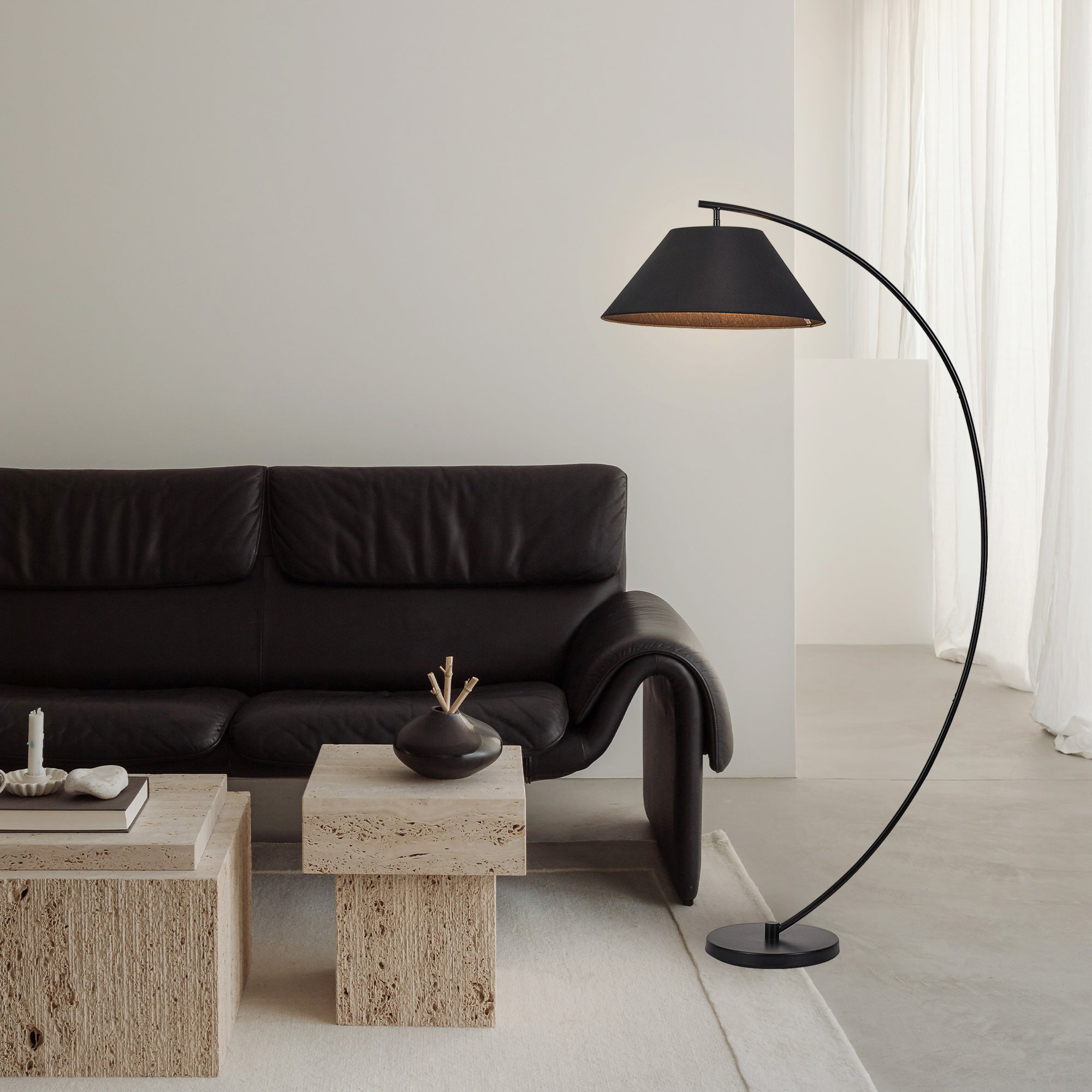 Remi Floor Lamp - Black