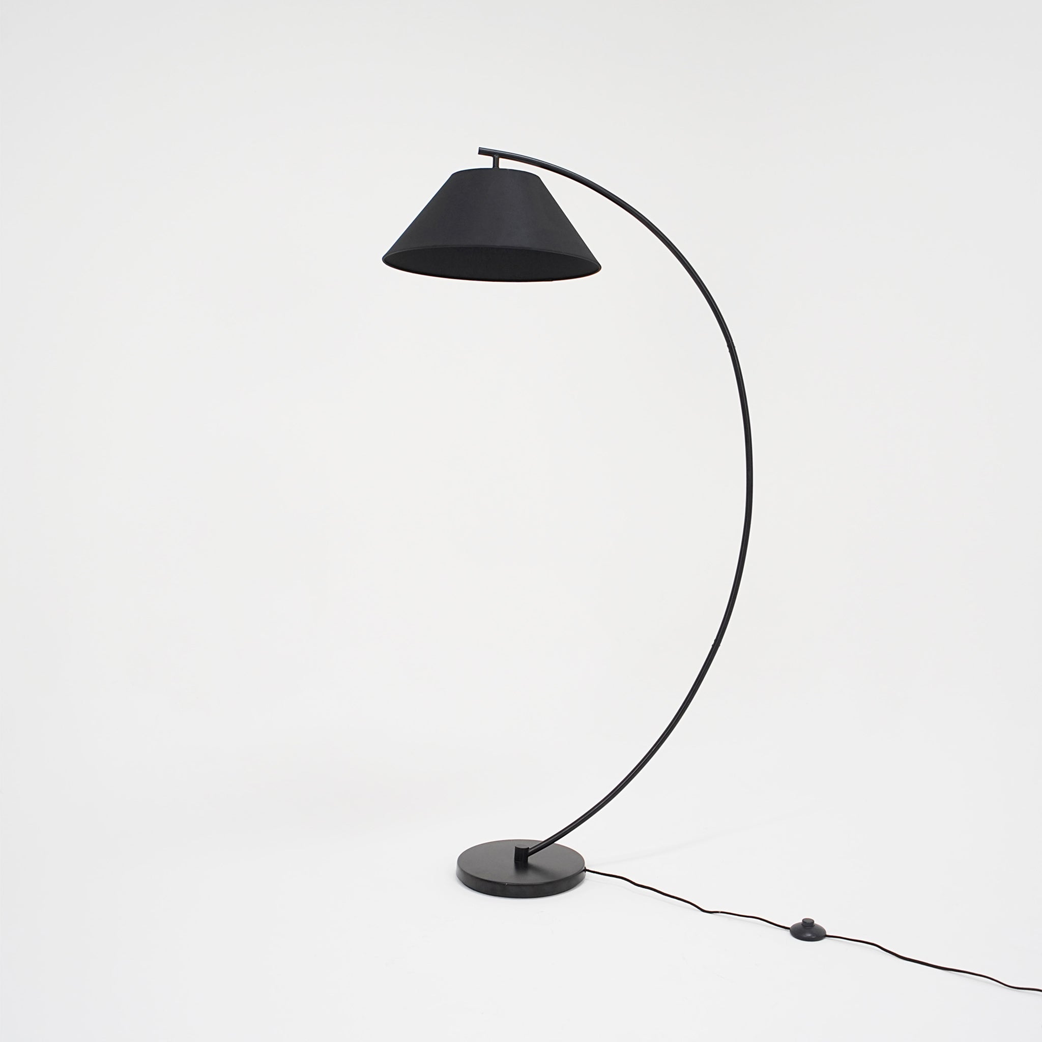 Remi Floor Lamp - Black