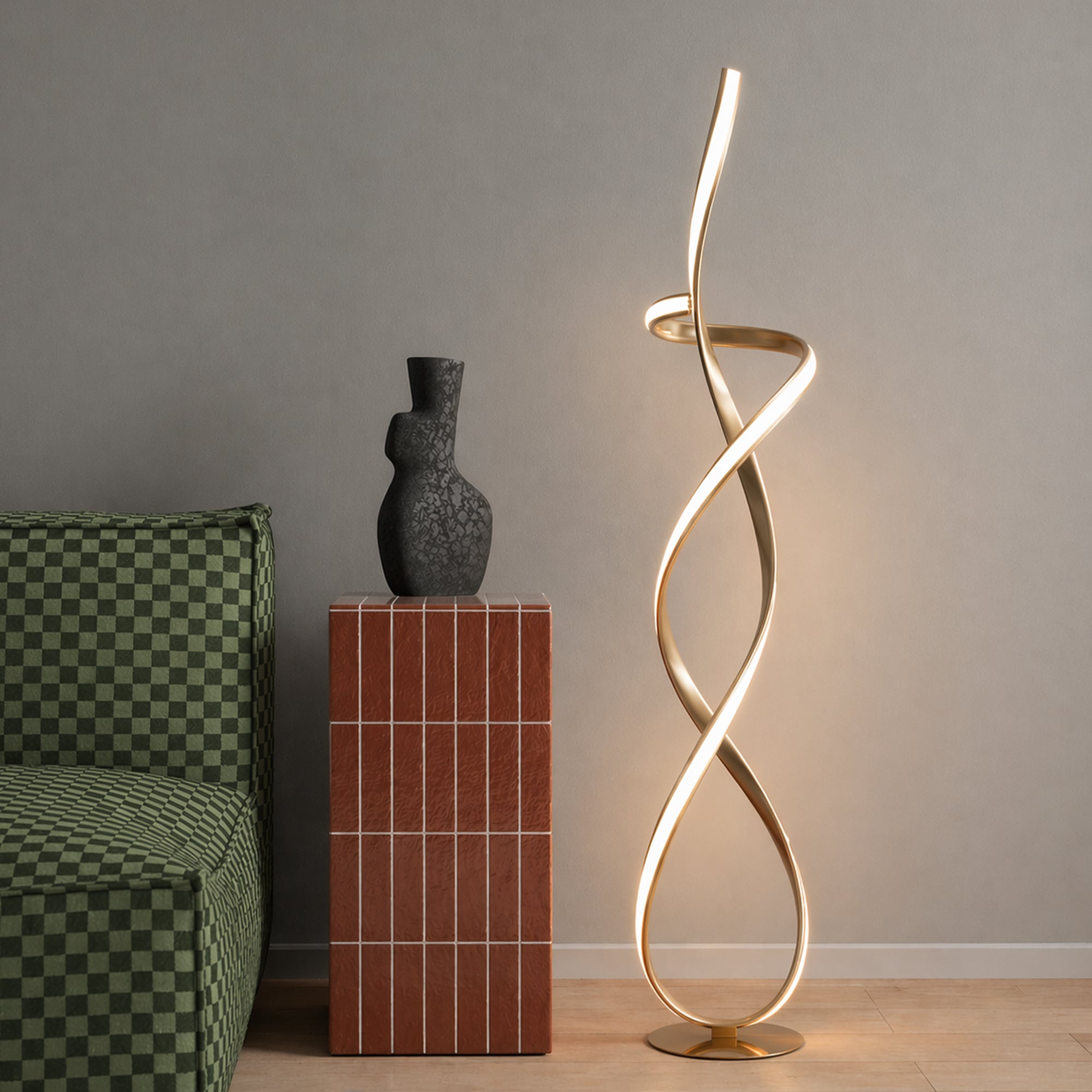 Ainhoa LED Floor Lamp - Gold