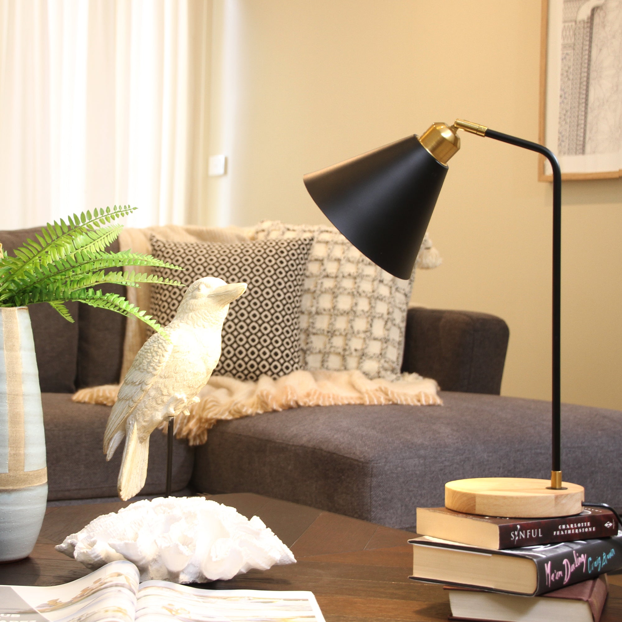 [Test] Aimee Table Lamp - Black (Copy)